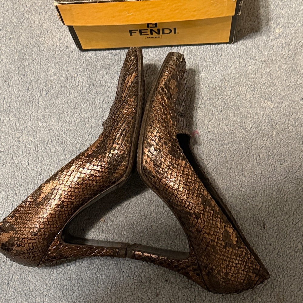 Fendi Snakeskin Real Python Brown Pumps Size 6 - image 8